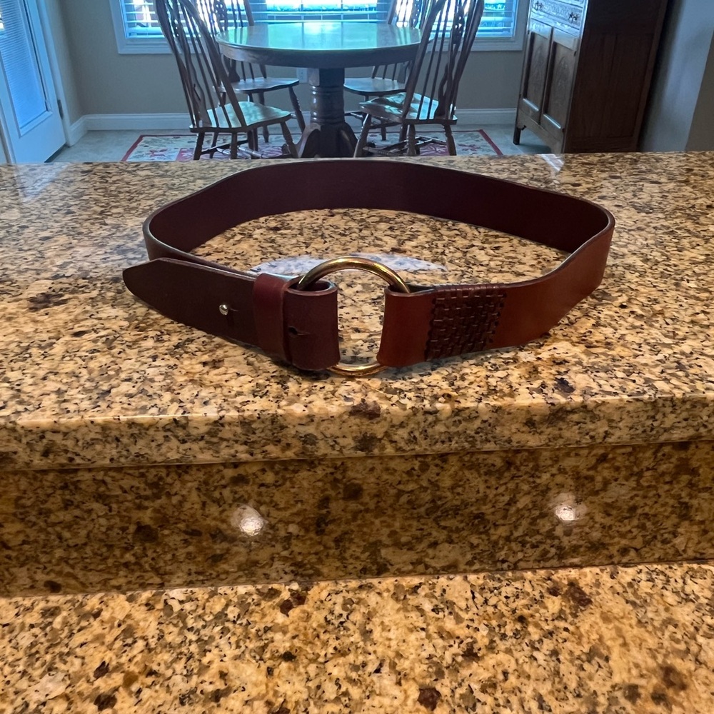 The Limited Wide Brown Leather Belt Ring Buckle EUC • Measurements•